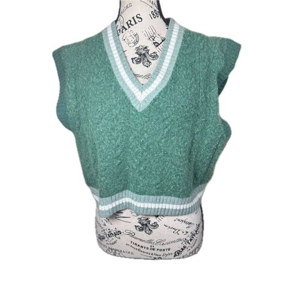 Aritzia Sunday Best Green Wool Blend Knit Sweater Vest Cropped Size XL Preppy - Picture 1 of 7
